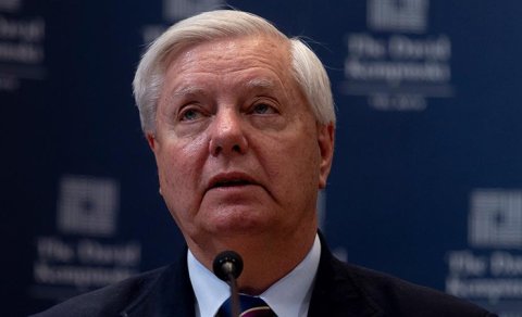 Senator Qrem Macarıstan və Slovakiyanı hədələdi
