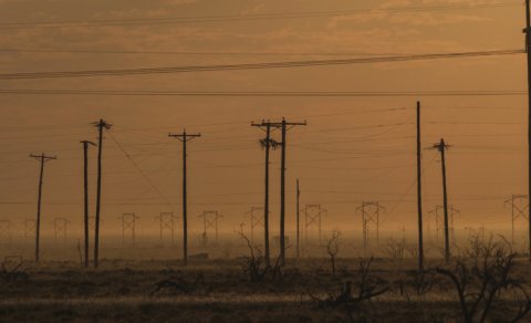 WSJ: ABŞ təmiz enerji yarışında Çinə uduzur