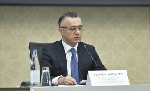 Nazir qalmaqallı prorektoru işdən çıxardı - Yerinə sabiq rəis gətirildi