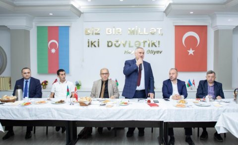 Gəncliyə Yardım Fondunda Milli Mətbuatın 150 illiyi Münasibəti İlə görüş keçirildi - FOTO