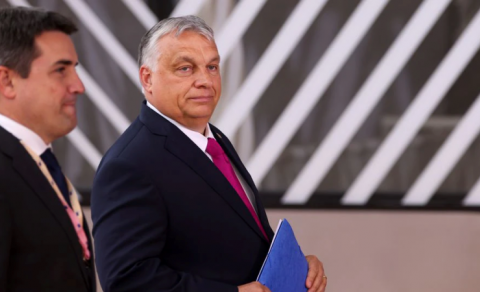 Orban Aİ-nin hərbi planlarına qarşı kampaniya başlatdı