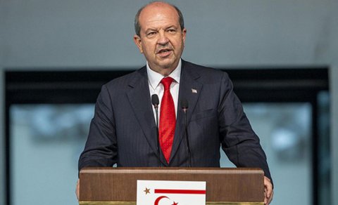 Ersin Tatar Azərbaycana gəldi