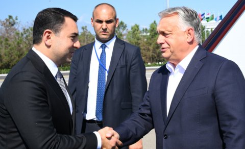 Viktor Orban Qəbələyə gəldi - FOTO