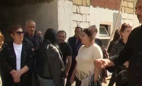 8 ildir evlərinə həsrət qalıblar: "Eurostroy S.S" mənzilləri təhvil vermir