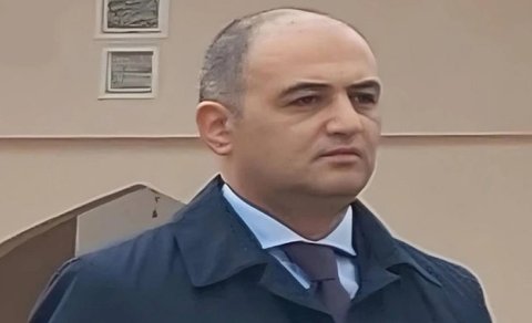 Nazir rəisi işdən çıxardı