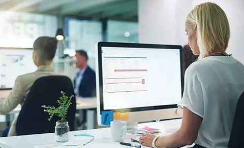 Bank rəhbərliyində qadınların payı nə qədərdir?