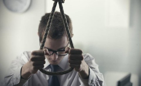 İntiharın ən çox görülən səbəbi depressiyadır...