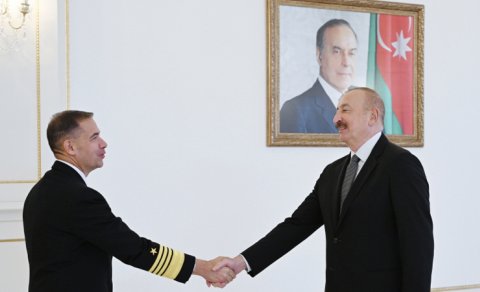 İlham Əliyev ABŞ Mərkəzi Komandanlığının komandanını qəbul etdi - FOTO