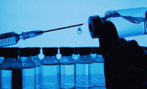 ESMO: COVID-19 peyvəndi ağciyər xərçəngi xəstələrinin ömrünü uzadır.