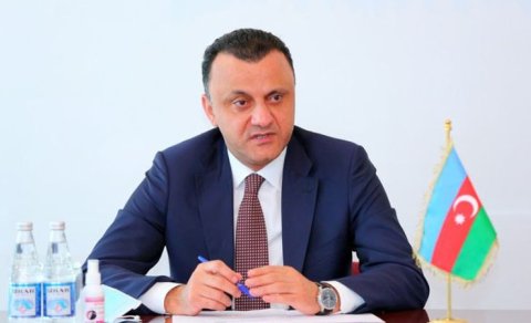 Vüqar Qurbanov direktor işdən çıxardı - FOTO