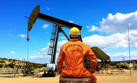 ABŞ və Hindistan neftin qiymətini qaldırdı, amma Kremlin sevinməsi hələ tezdir - KİV