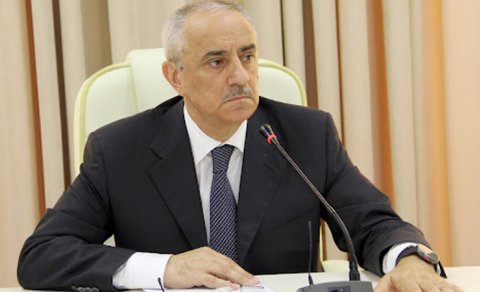 İcra başçısı köməkçisini, sürücüsünü və daha bir neçə şöbə müdirini işdən çıxardı