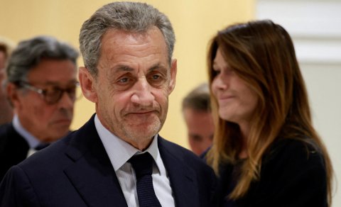 KİV: Sarkozinin gəlişindən sonra Sante həbsxanasında ciddi qarışıqlıq yaranıb