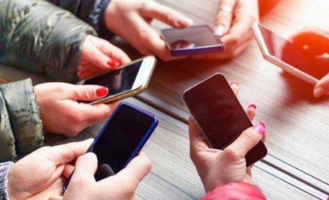 Mobil telefonlar bahalaşacaq - VİDEO