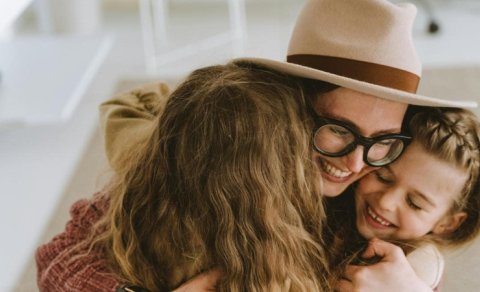 Böyük qızların xoşbəxt olmasına mane olan bir amil - Psixoloqlar açıqladı