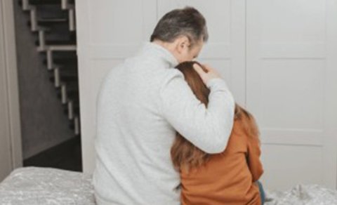 
“İnternet qurbanı olan 15 yaşlı qızım onun tələsinə düşdü…”