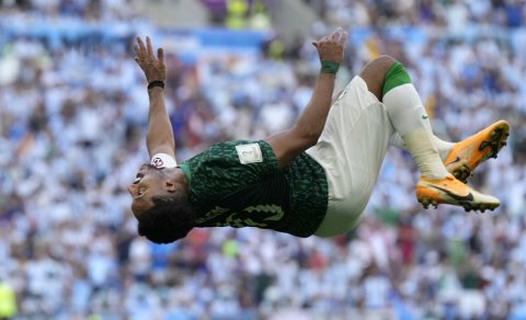 Səudiyyə Ərəbistanında göydələnin zirvəsində asılqan futbol stadionu tikiləcək