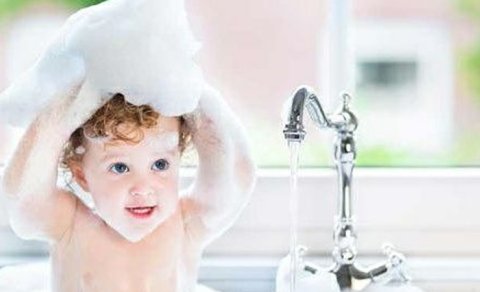 Uşaqlar hansı növ şampundan istifadə etməlidir ?