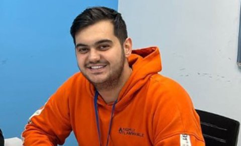 Həmin ingilis dili müəllimi saxlanıldı