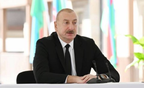 İlham Əliyevə təbrik məktubları gəlir