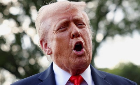 Kilsə lideri: Tramp Tanrı deyil, o, sadəcə pul istəyir