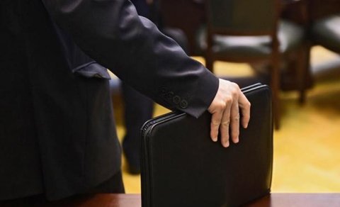 Direktor aldığı rüşvətdən hansı vəzifəli şəxsə verdiyini açıqladı - DETALLAR