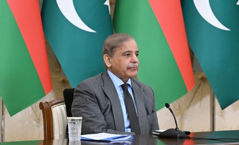 
Pakistanın Baş naziri Məhəmməd Şahbaz Şərif Azərbaycana səfərə gəlib