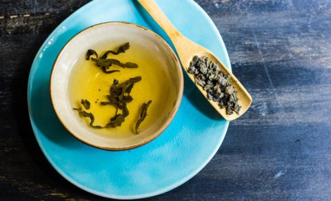 Yaşıl çaydakı acılıqdan necə qurtulmaq olar?