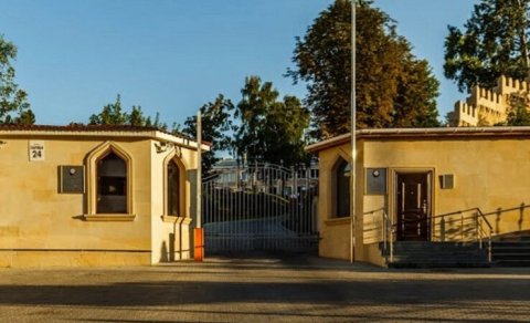 Rusiya Kiyevi "İskəndər"lə vurdu, qəlpələri Azərbaycan səfirliyinə düşdü - FOTO/VİDEO