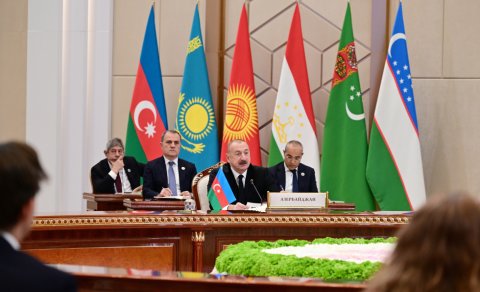 Prezident Məşvərət Görüşünün iclasında çıxış etdi - YENİLƏNİB