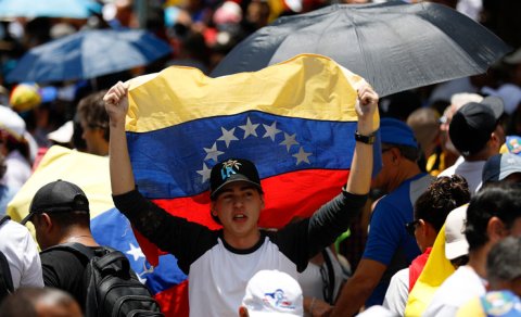 Səfir: Venesuela hərbi işğal təhlükəsi altındadır