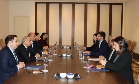 Azərbaycan və Ermənistan parlament nümayəndə heyətləri arasında görüş oldu