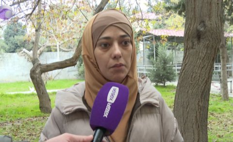 
Yasamalda 15 yaşlı gənc qız üstündə bıçaqlanıb? - Hadisənin şahidi DANIŞDI