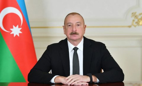 İlham Əliyev forum iştirakçılarına müraciət etdi