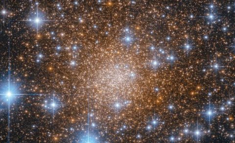 Alimlərdən kosmik tozun kosmosdakı rolu ilə bağlı təəccüblü kəşf