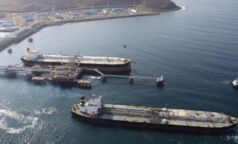 Rusiya sanksiyalardan sonra Hindistana daha böyük neft endirimi təklif edib