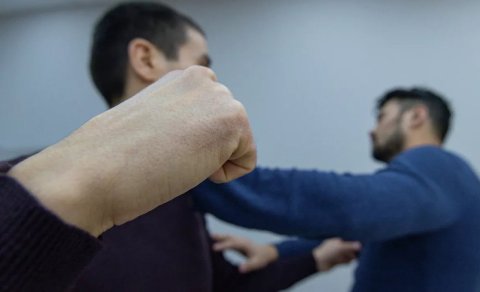 Qulağı qoparılan sahibkar da həbs olundu