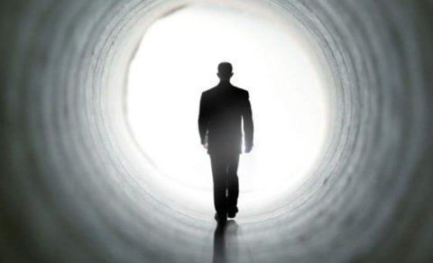 İnsanlar ölüm anında niyə "tunelin sonunda işıq"ı görür? - Bunun elmi izah var