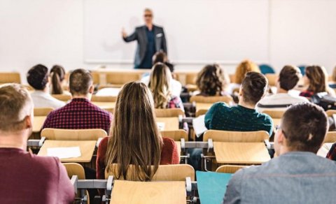 Daha bir ali məktəb bağlanır? - Nazirdən cavab