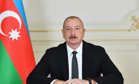 
İlham Əliyev Rumıniya prezidentini təbrik etdi