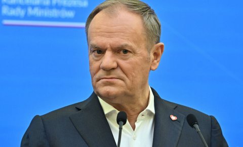 Tusk Merzdən təzminat ödənişlərini sürətləndirməsini tələb etdi