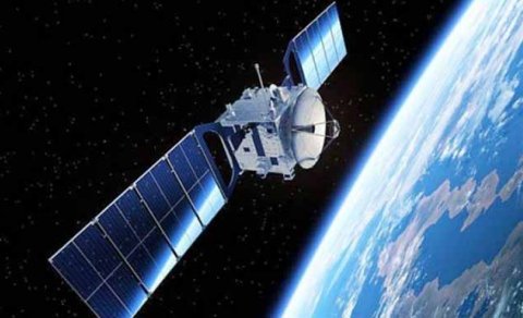 Azərbaycan orbitə "Zəfər" peyki buraxıb