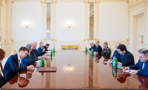 Prezident Birləşmiş Krallığın müdafiə üzrə dövlət nazirini qəbul etdi - FOTO