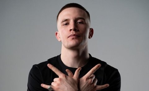 Oğru dünyasına rəğbət ifadə edən reper cərimələndi