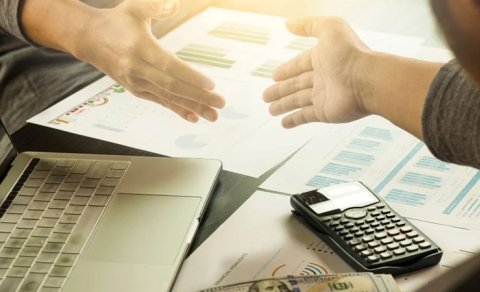 
Mərhum nazirin şirkətinə 364 min manatlıq sifariş