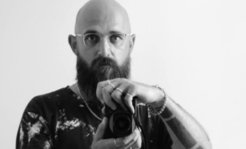 Bulvarda dənizdən tanınmış fotoqrafın meyiti tapıldı - FOTO