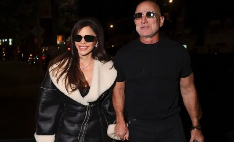 Cef Bezosun xanımı kluba 10 min dollarlıq mini palto geyinib