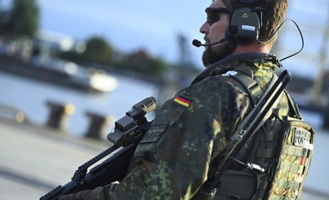 Almaniya 1 milyard avroya 100 min gecə görmə cihazı alacaq