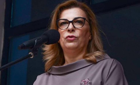 İradə Xəlilova məhkəməyə gəlmədi - Qızının qızıllarını ələ keçirənə hökm oxundu