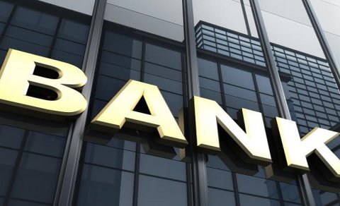 Bankların təhlükəsizlik sistemlərinin zəifliyi nəticəsində də oğurluq hallarına rast gəlinir